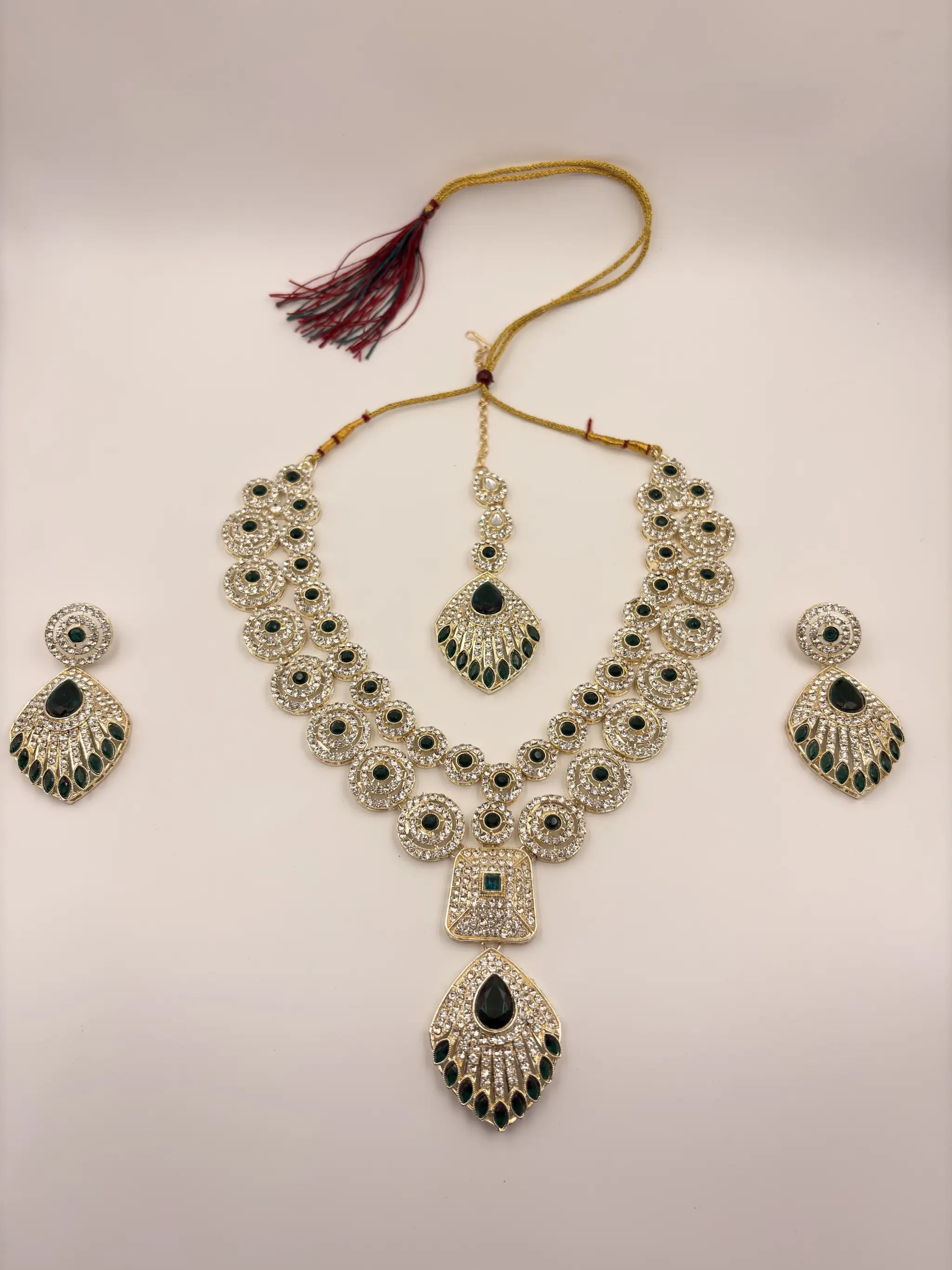 Devayani Panna Bridal Haar Necklace Set - 4 piece