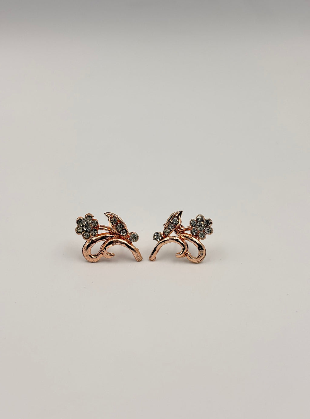 Elegant Gold Tone Leafy Vine Floral Drop Necklace Set for Women