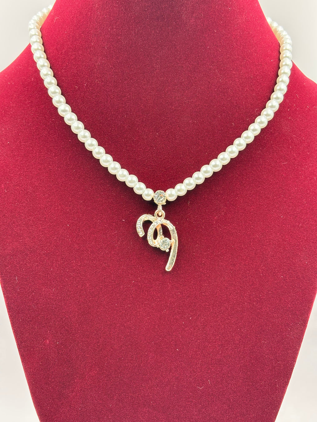 Elegant Pearl Pendant Necklace (Rose Gold Finish)