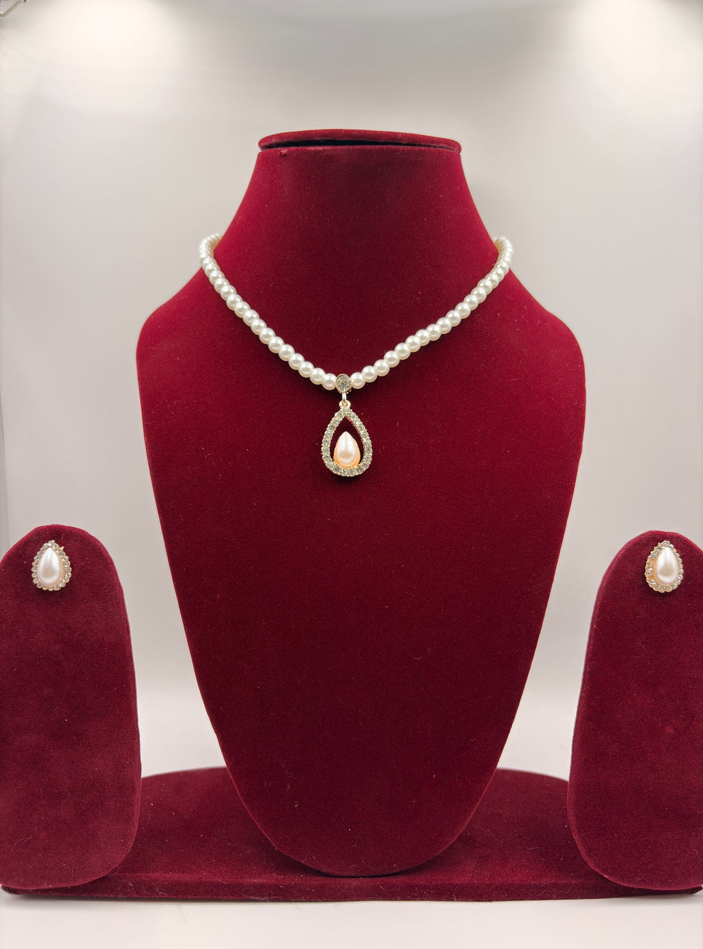 Pearl Teardrop Pendant Necklace Set for Women