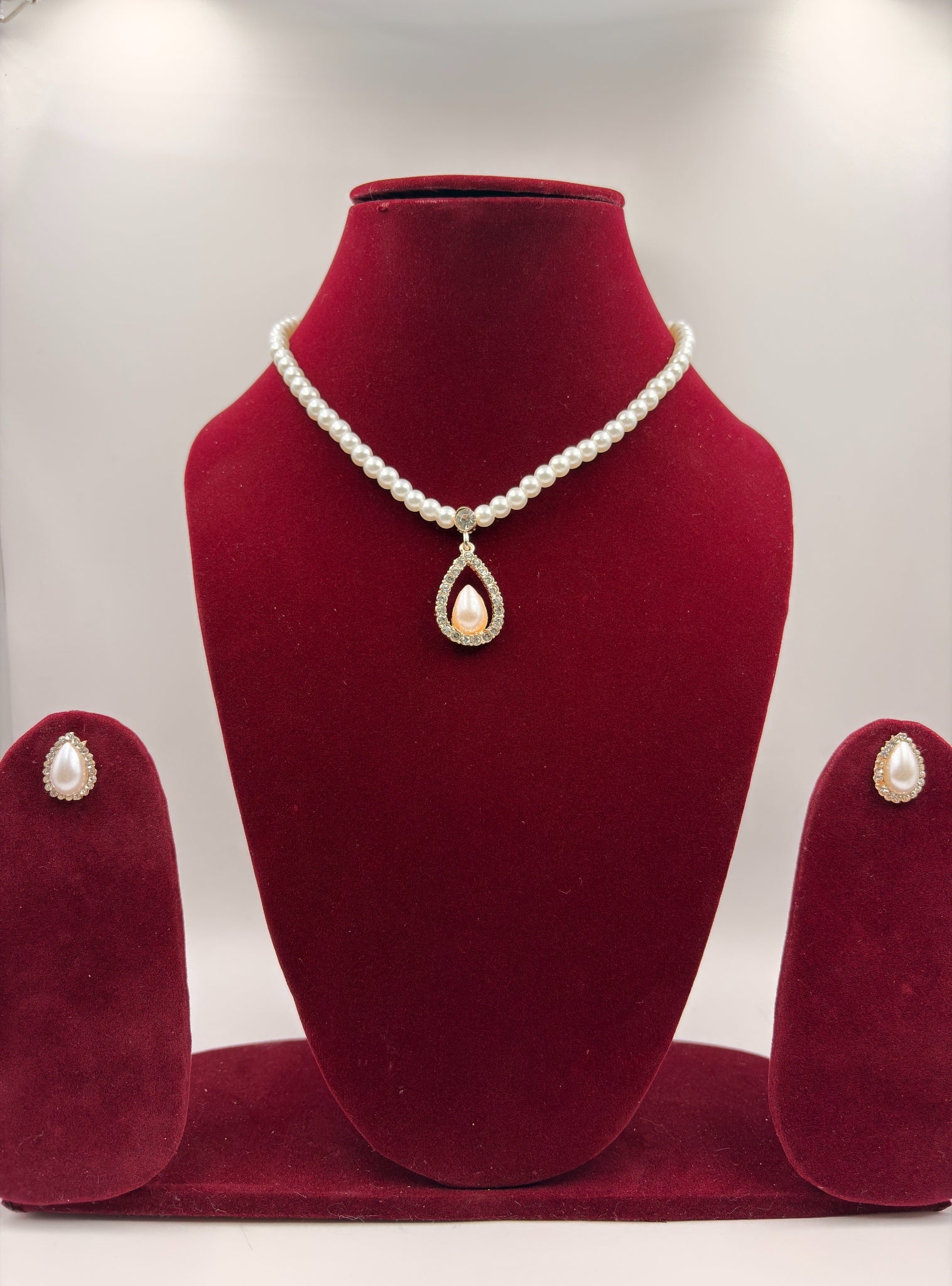 Pearl Teardrop Pendant Necklace Set for Women