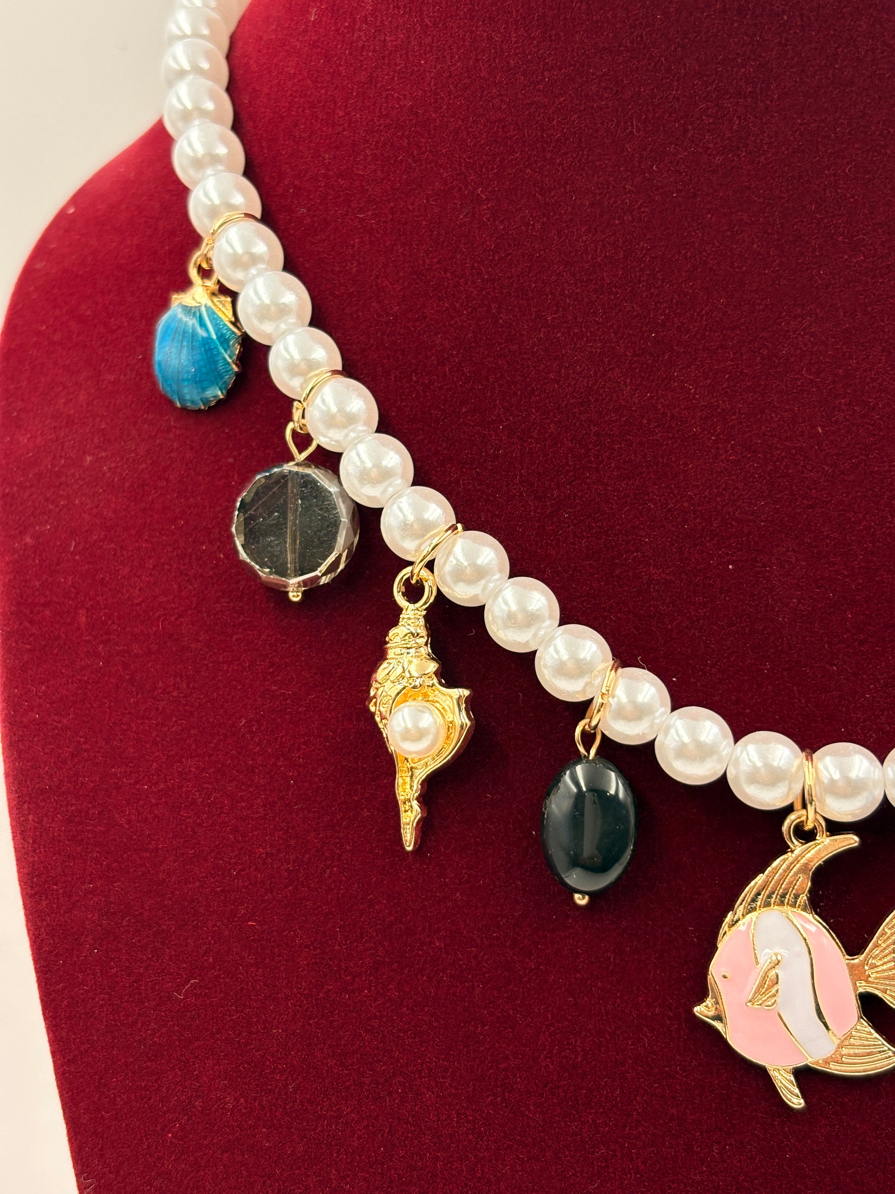 Ocean Theme Pearl Charm Artificial Jewellery Necklace for Women View 4