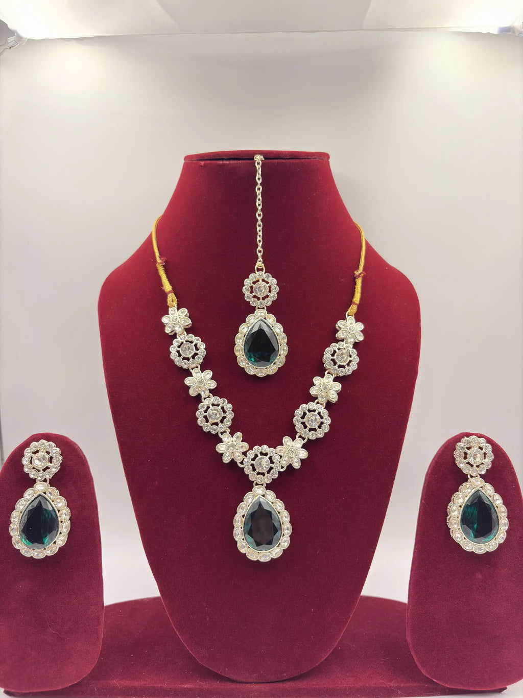 Pannashree Pushp Heavy Necklace set- 4 piece