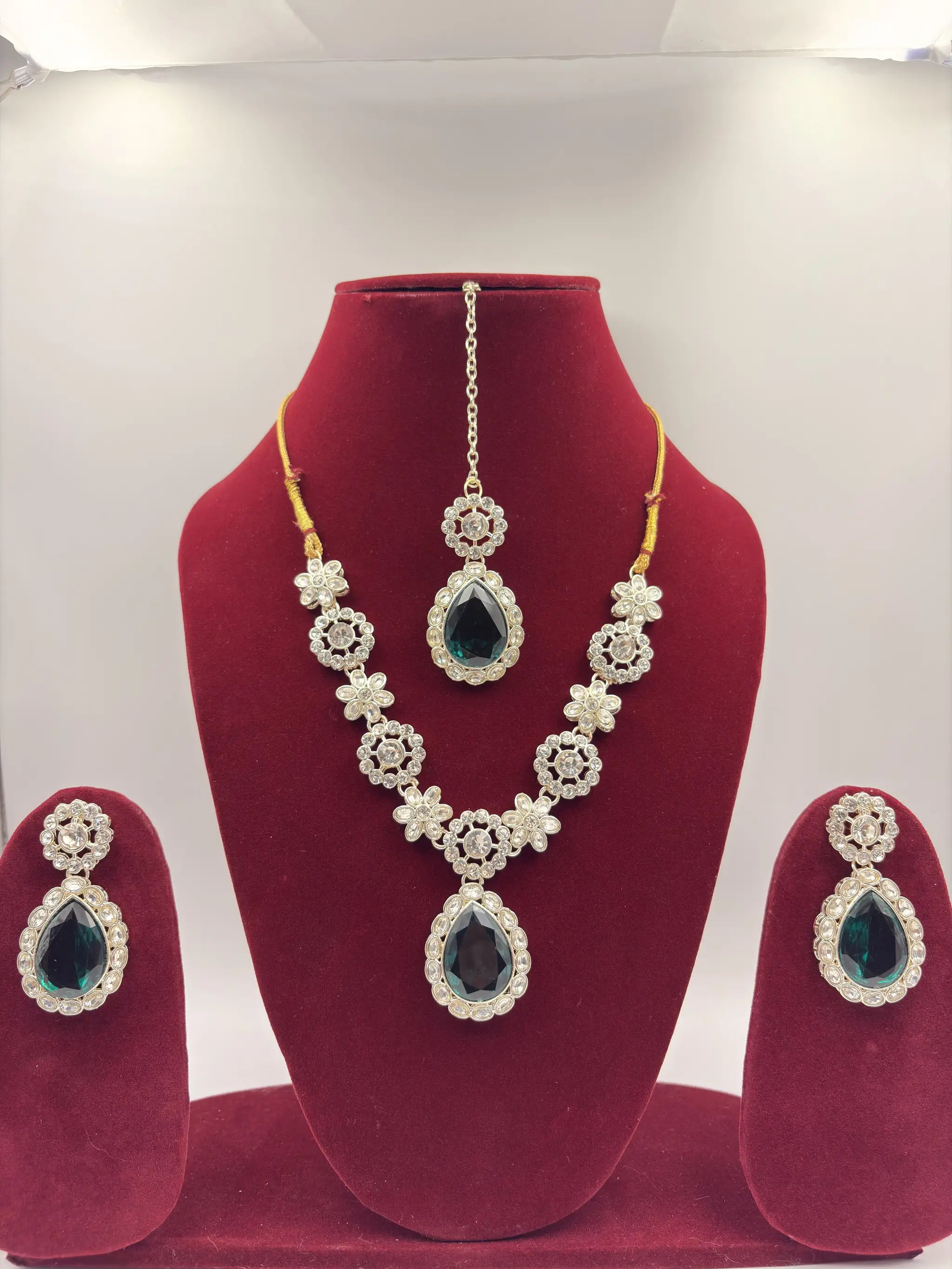 Pannashree Pushp Heavy Necklace set- 4 piece