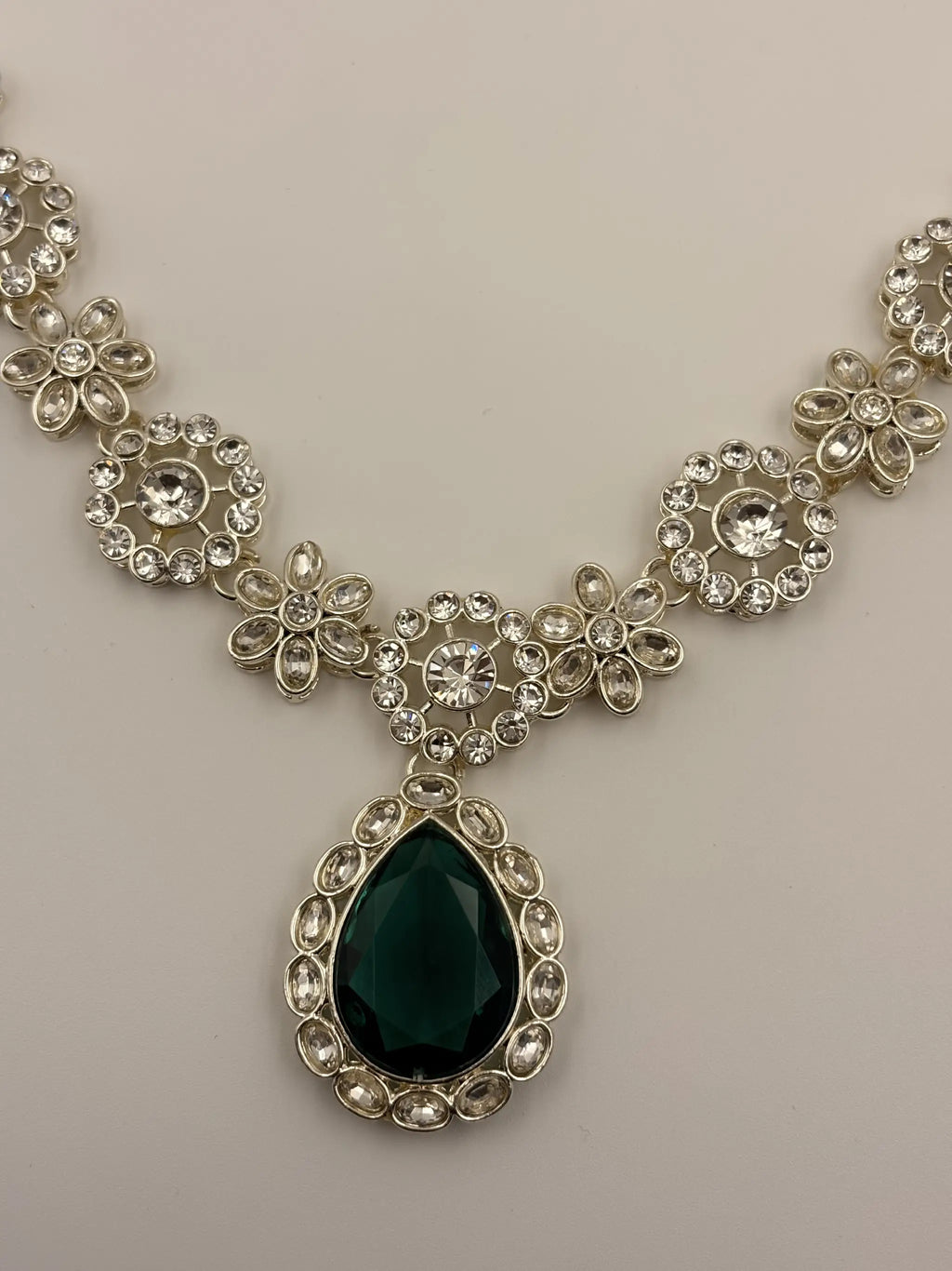 Pannashree Pushp Heavy Necklace set- 4 piece