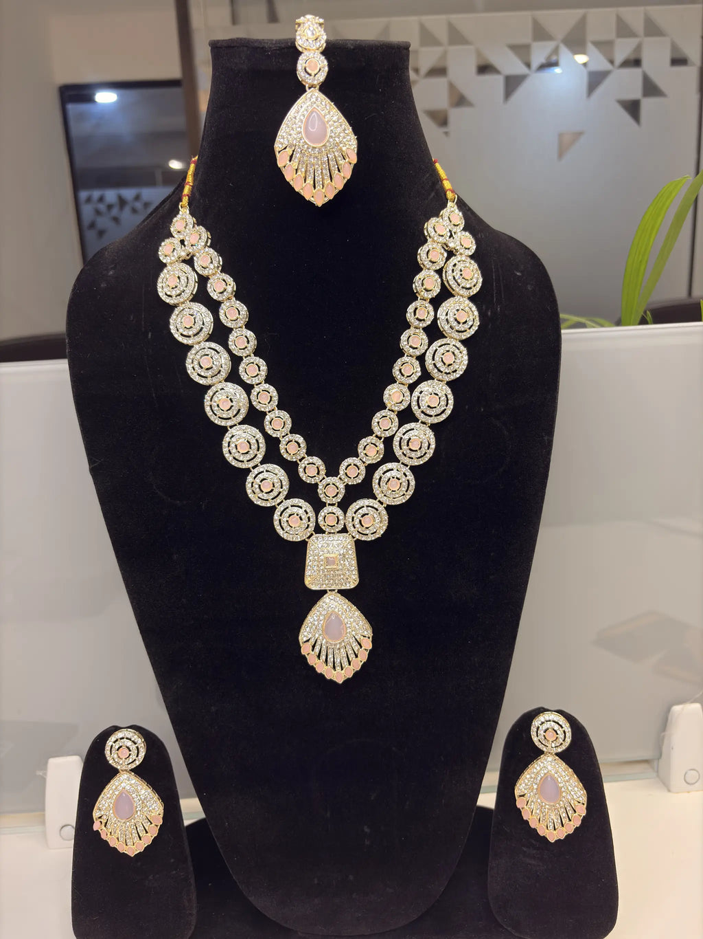 Peach Stone Bridal Necklace Set