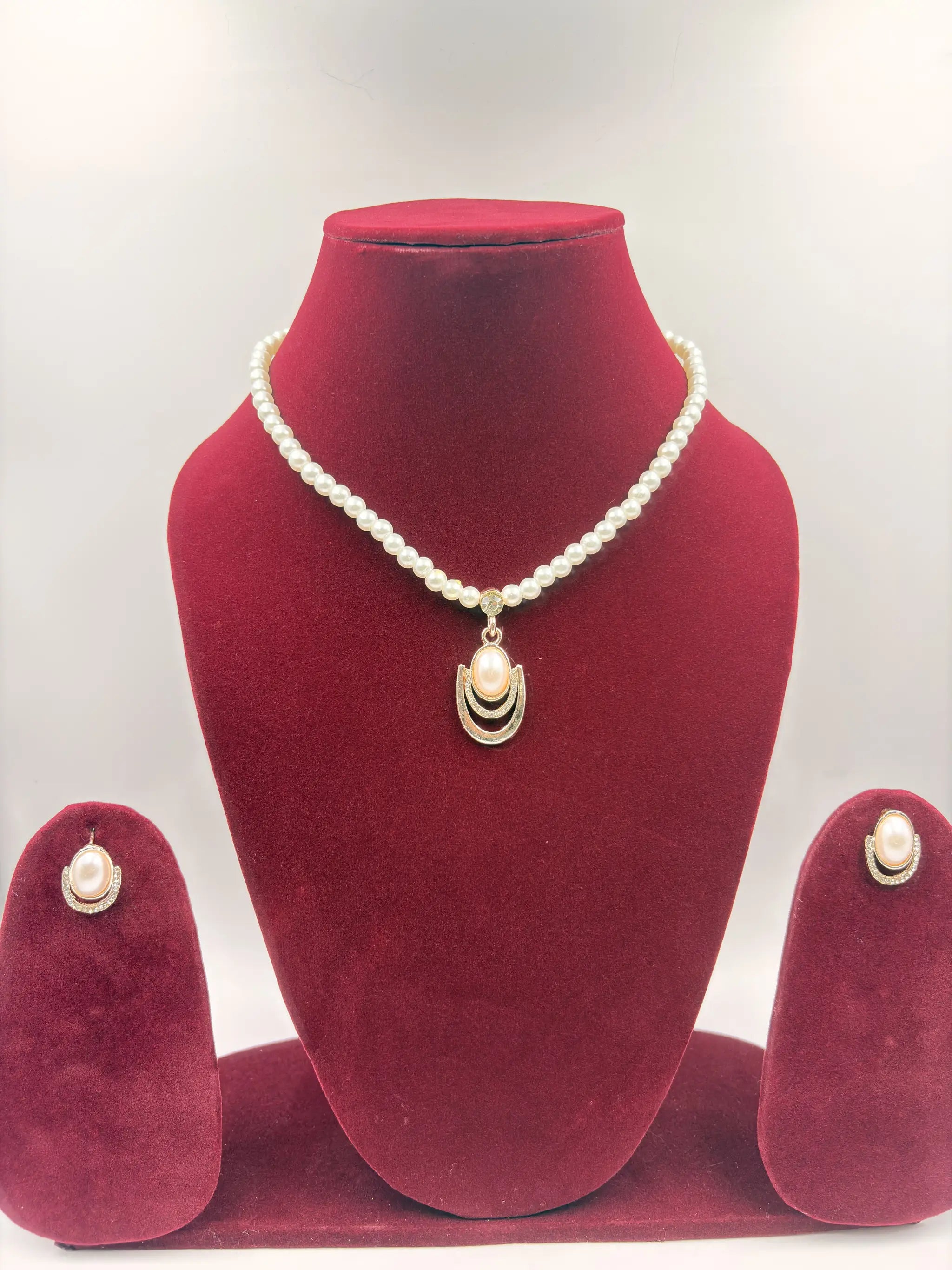 Pearl Necklace with Floral Pendant Set