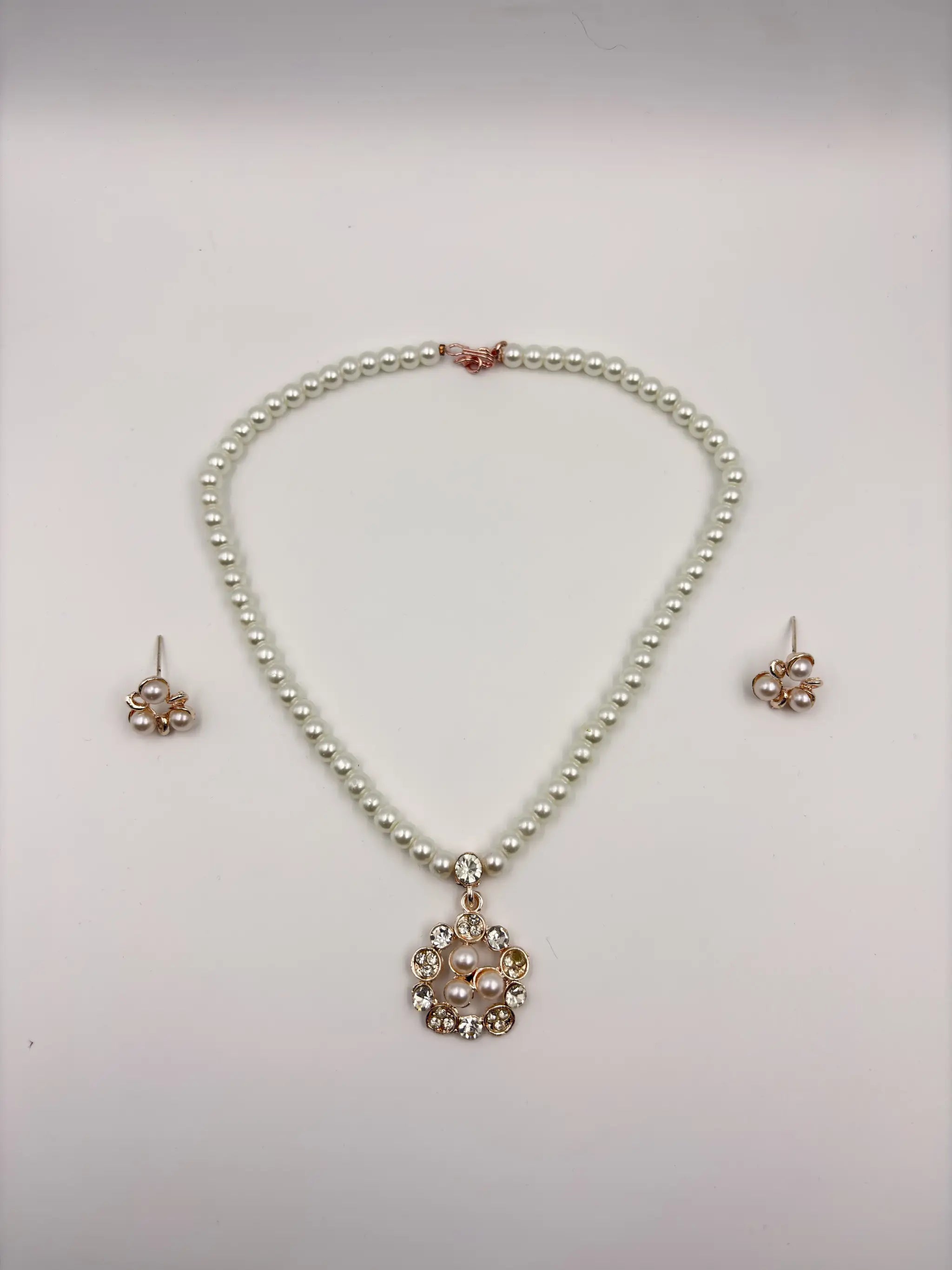 Pearl Necklace with Round Pendant Set Of Three