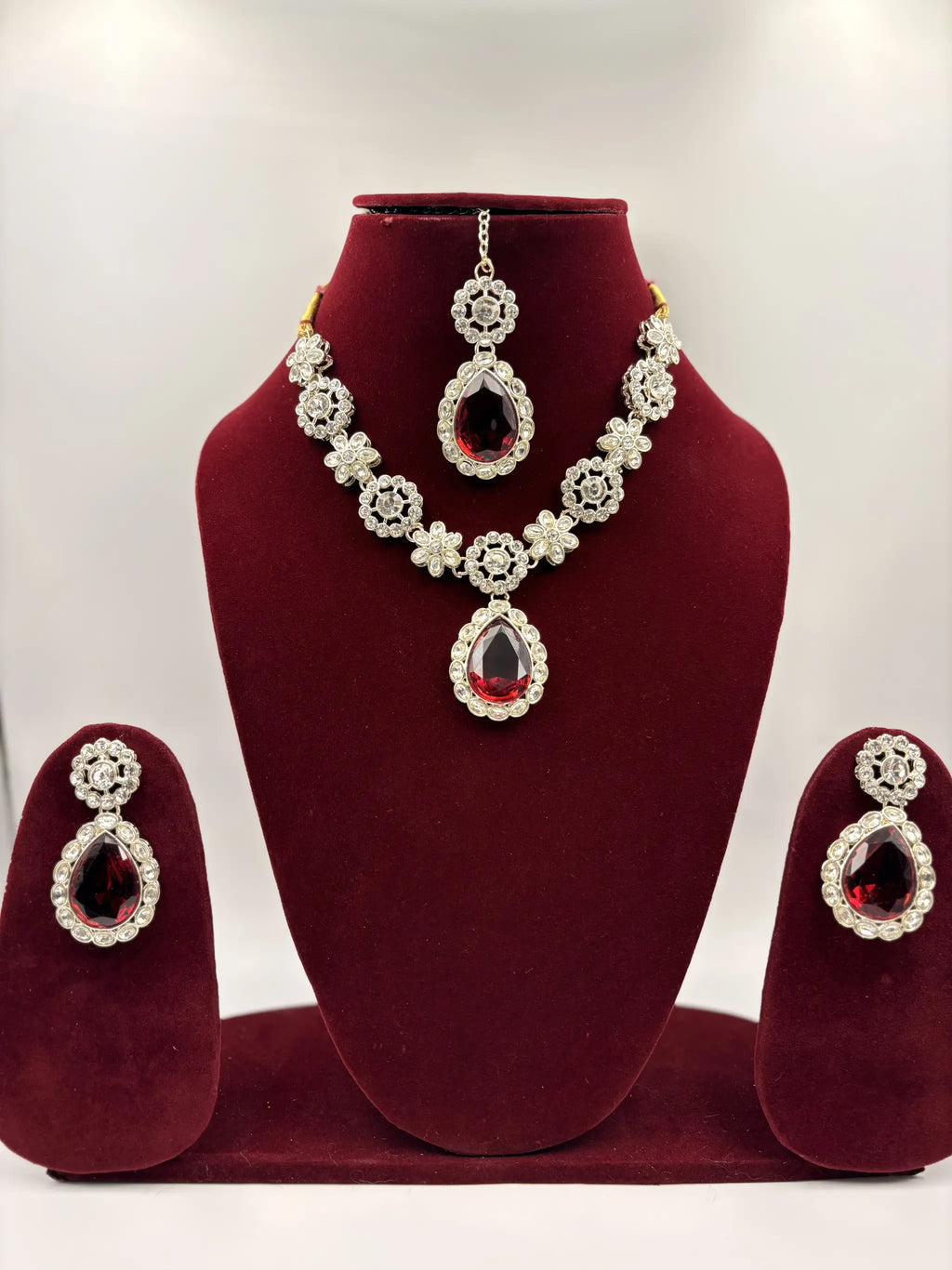 Red Stone Floral Necklace Set Of Four