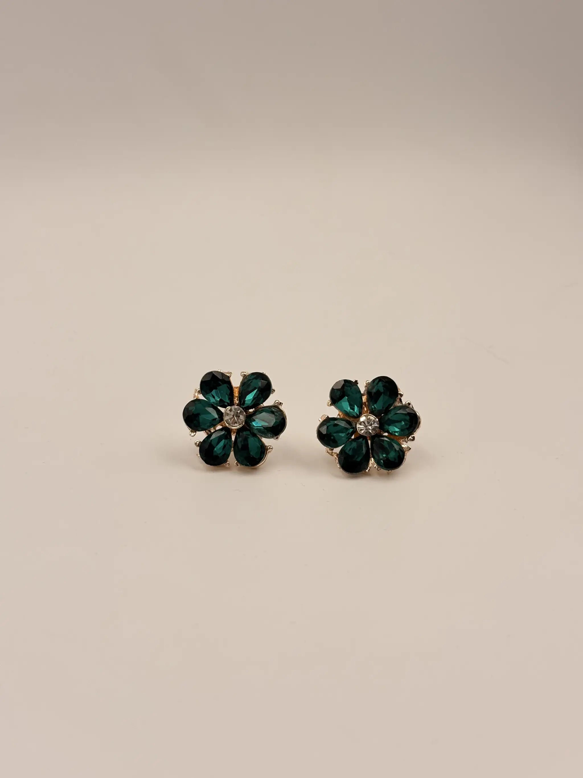 Zarmina Panna Necklace Set of Three Piece